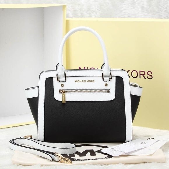 Michael Kors Purse - Picture 1 of 6